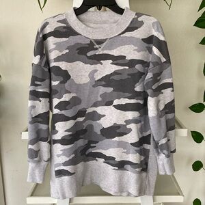 Aerie camo sweatshirt size S